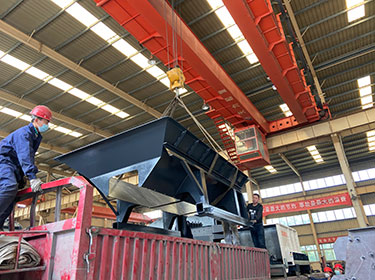 喜訊！板式輸送機(jī)新品發(fā)貨助力筑垃圾再生資源化在上新高